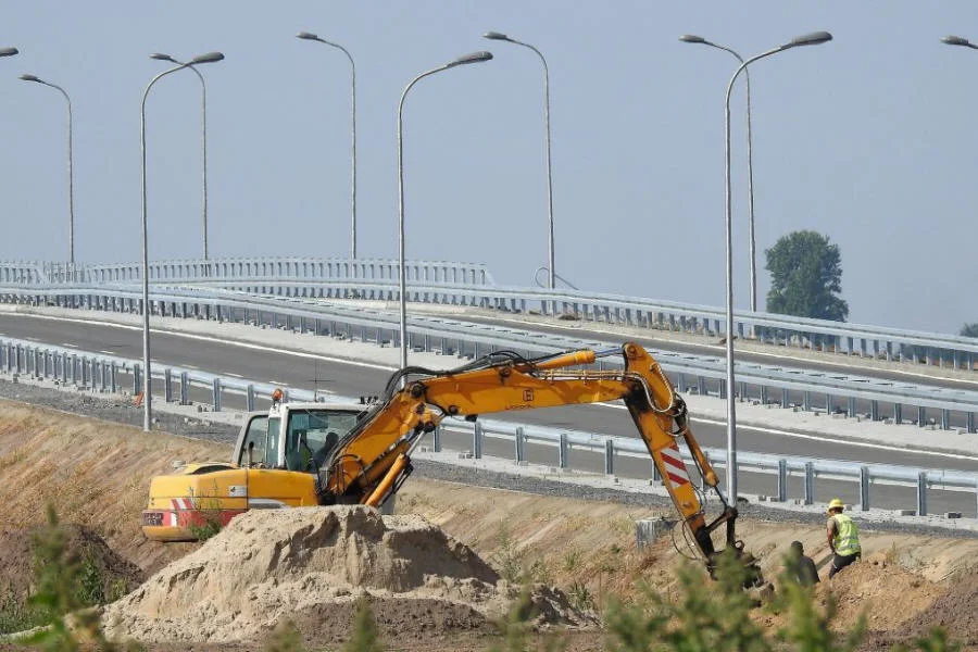 Pezzi di ricambio per macchine edili cingoli in gomma martello Polonia 01